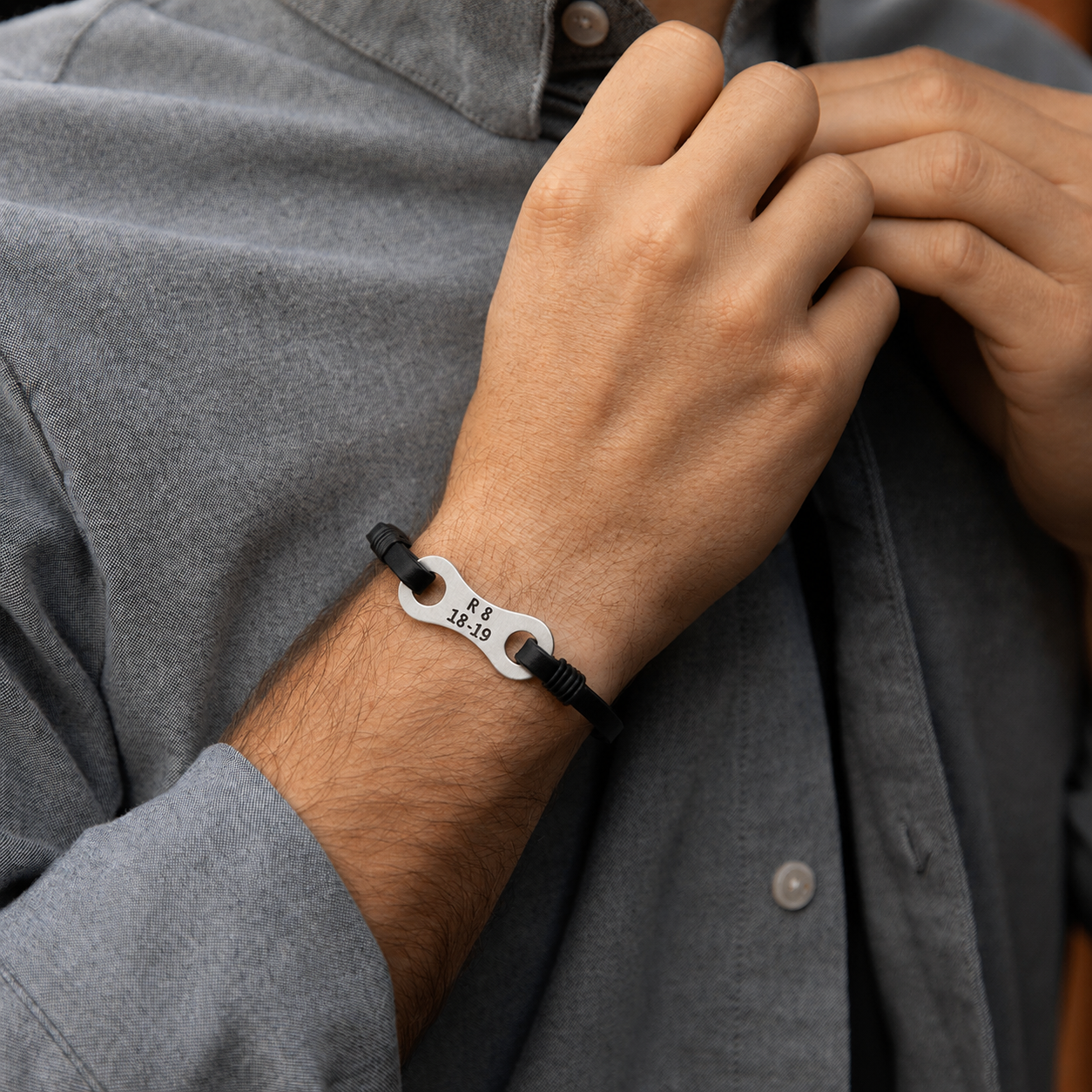 Linked Together Verse Bracelet (Black)