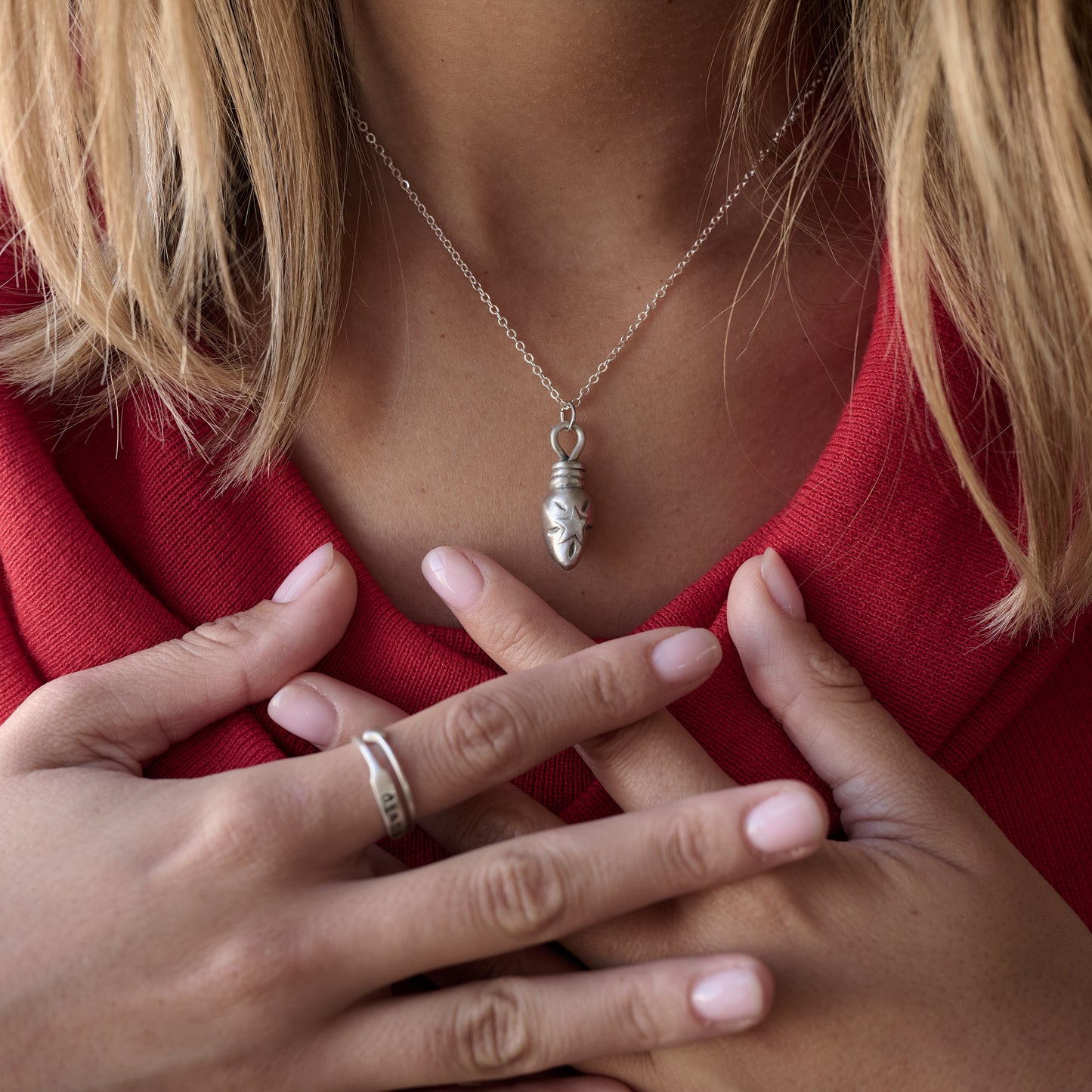 Christmas Bulb Necklace (Pewter)