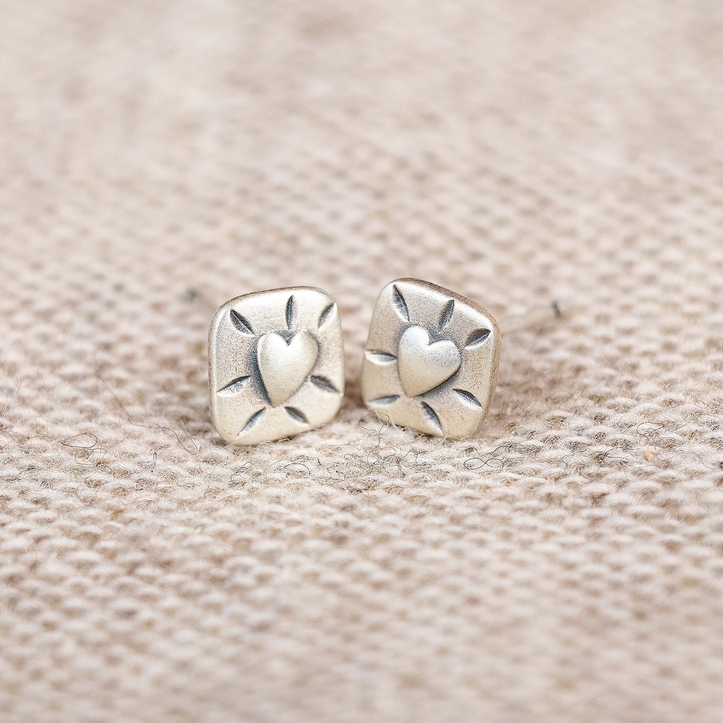 Lighthearted Stud Earrings (Sterling Silver)