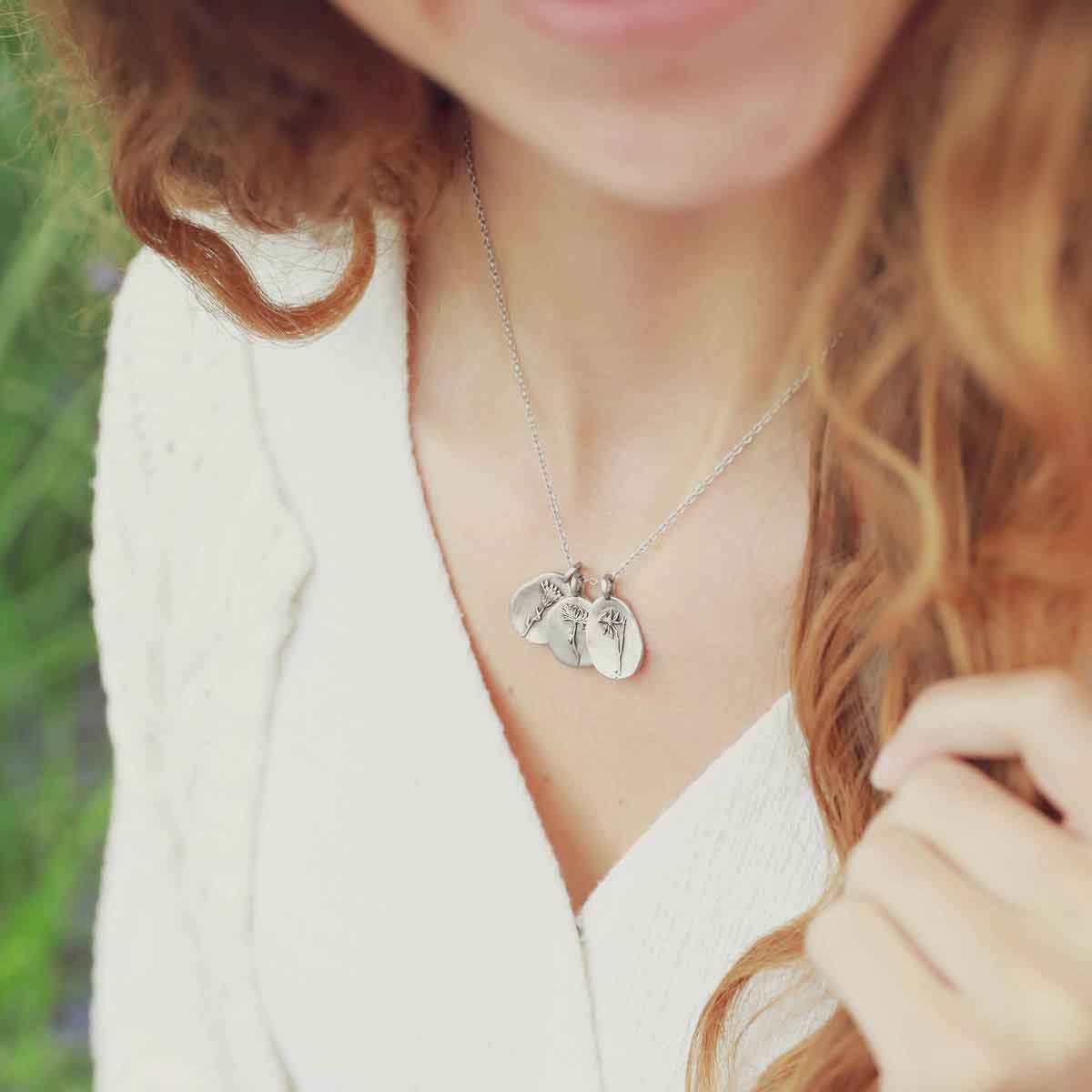 girl wearing a pewter October