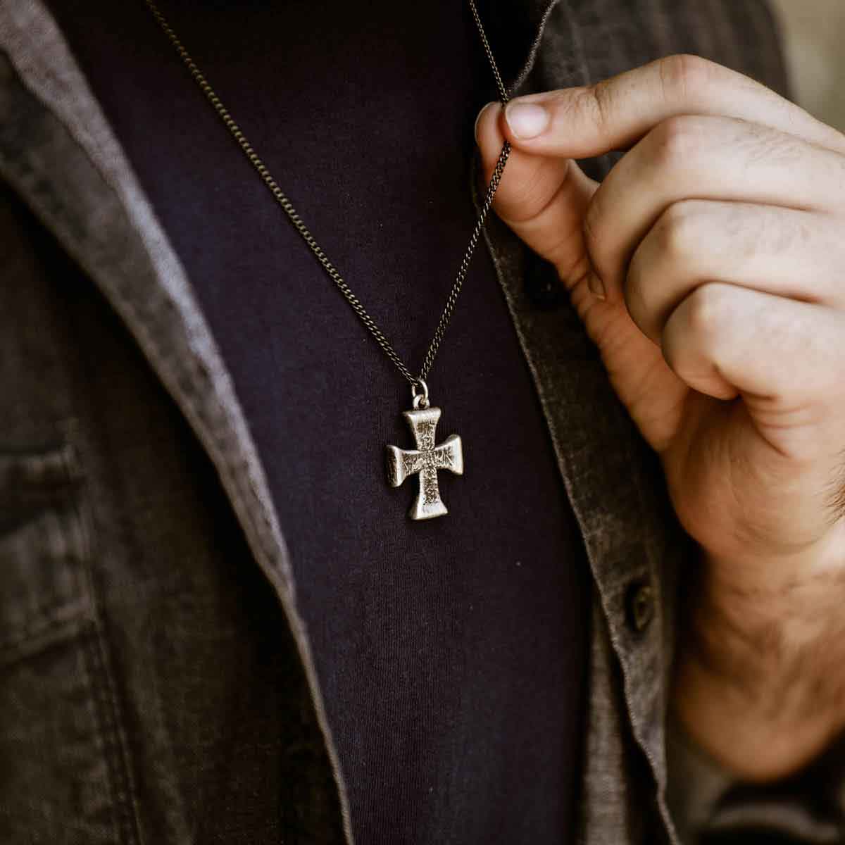 Flourish Cross Necklace (Sterling Silver)