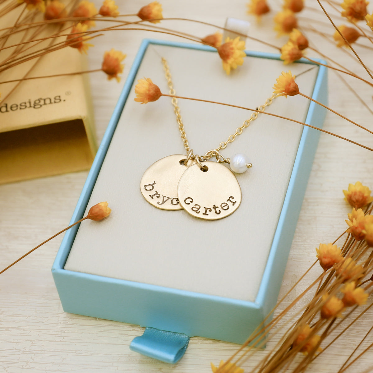 Petite Mother's Necklace (10K Solid Gold)