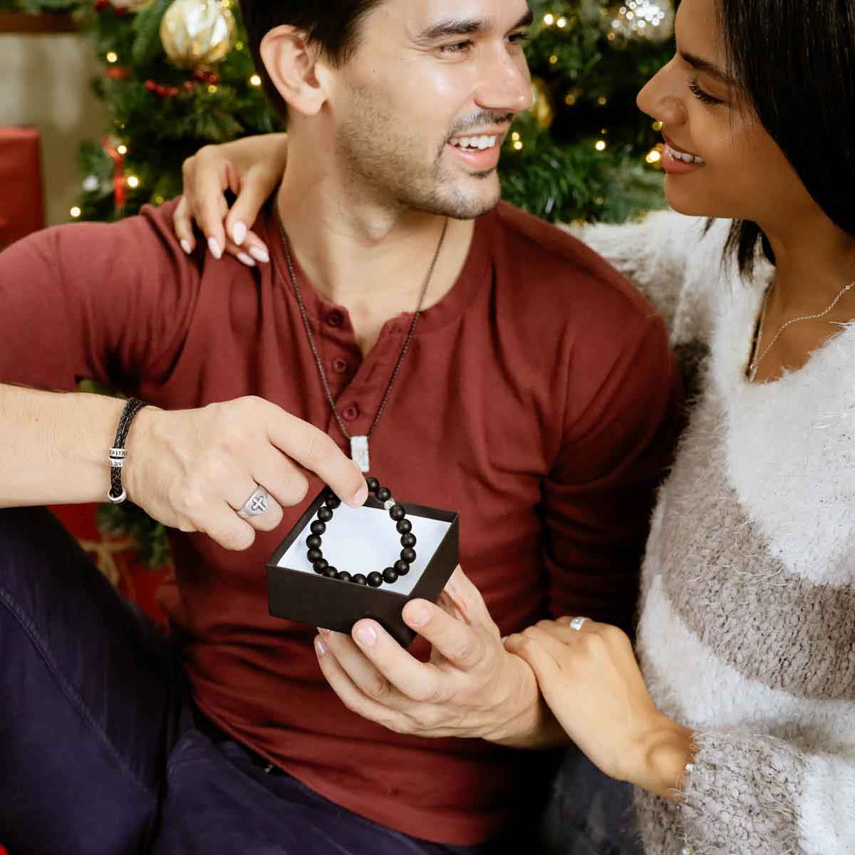 tiger eye beaded bracelet