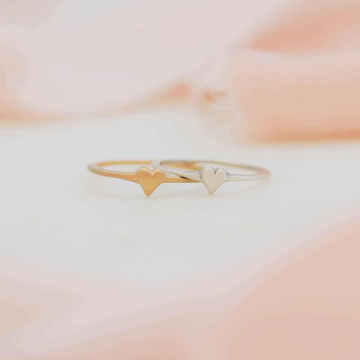 Sweet Love Ring - One Heart (10K Solid Gold)