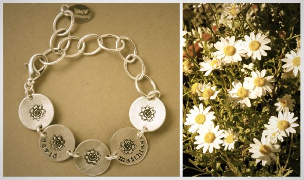 daisy-chain-bracelet-4-custom-mommy-necklaces