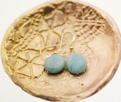 a happy day–for two reasons! {free earring friday}