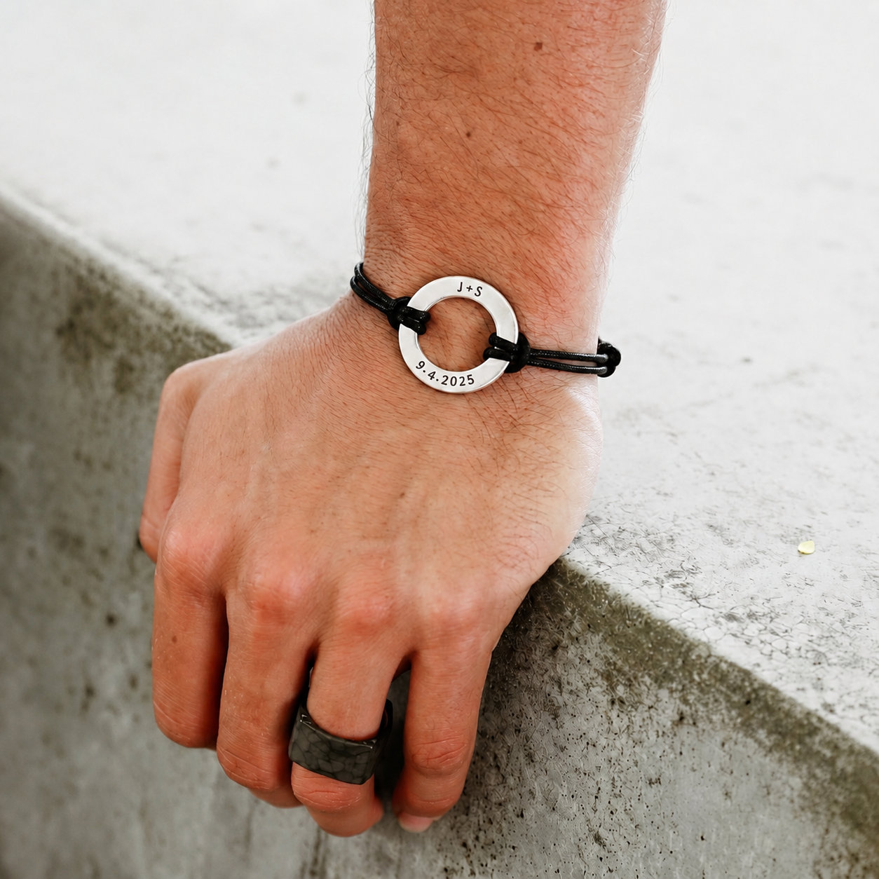 Lasting Bond Bracelet Large (Black)