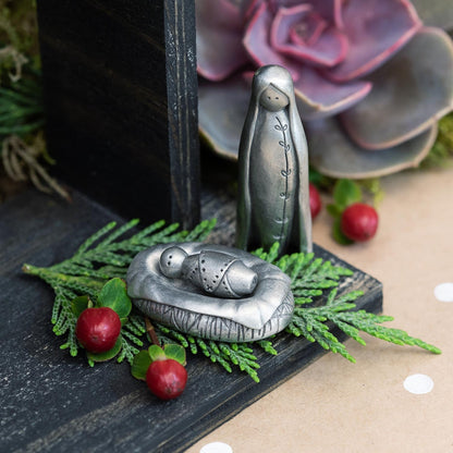Holy Family Nativity Figurine Set (pewter)