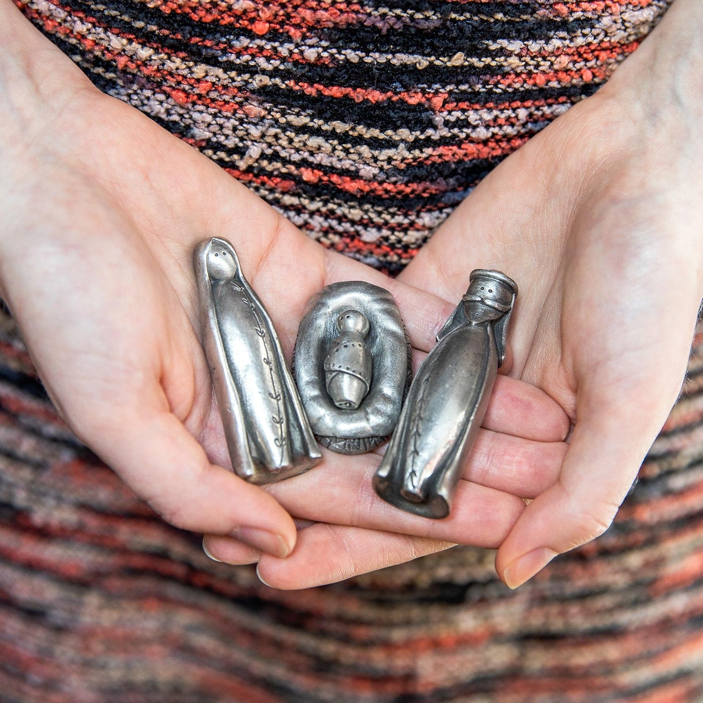 Holy Family Nativity Figurine Set (pewter)