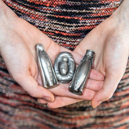 Holy Family Nativity Figurine Set (pewter)