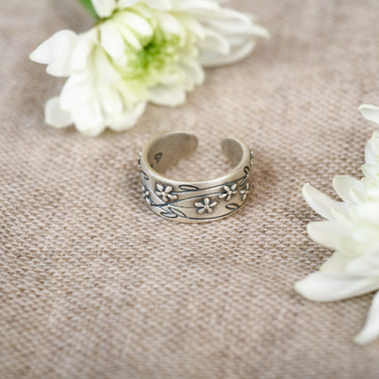 Vintage Botanicals Adjustable Ring (Sterling Silver)