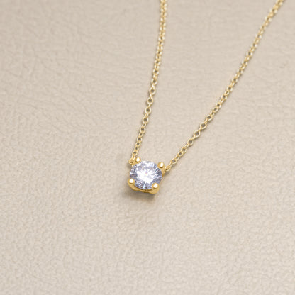 You are a Light Diamond Solitaire Pendant Necklace 0.5ct (14K Solid Gold)
