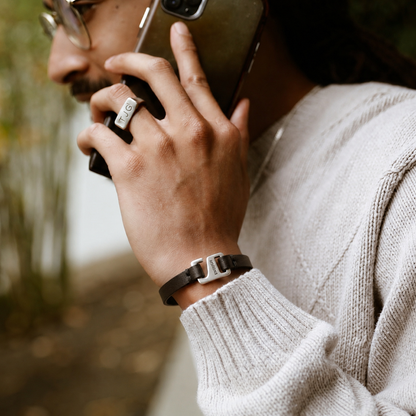 Connection Bracelet (Black)