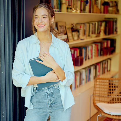 You are a Light Diamond Solitaire Pendant Necklace 0.75ct (14K Solid Gold)