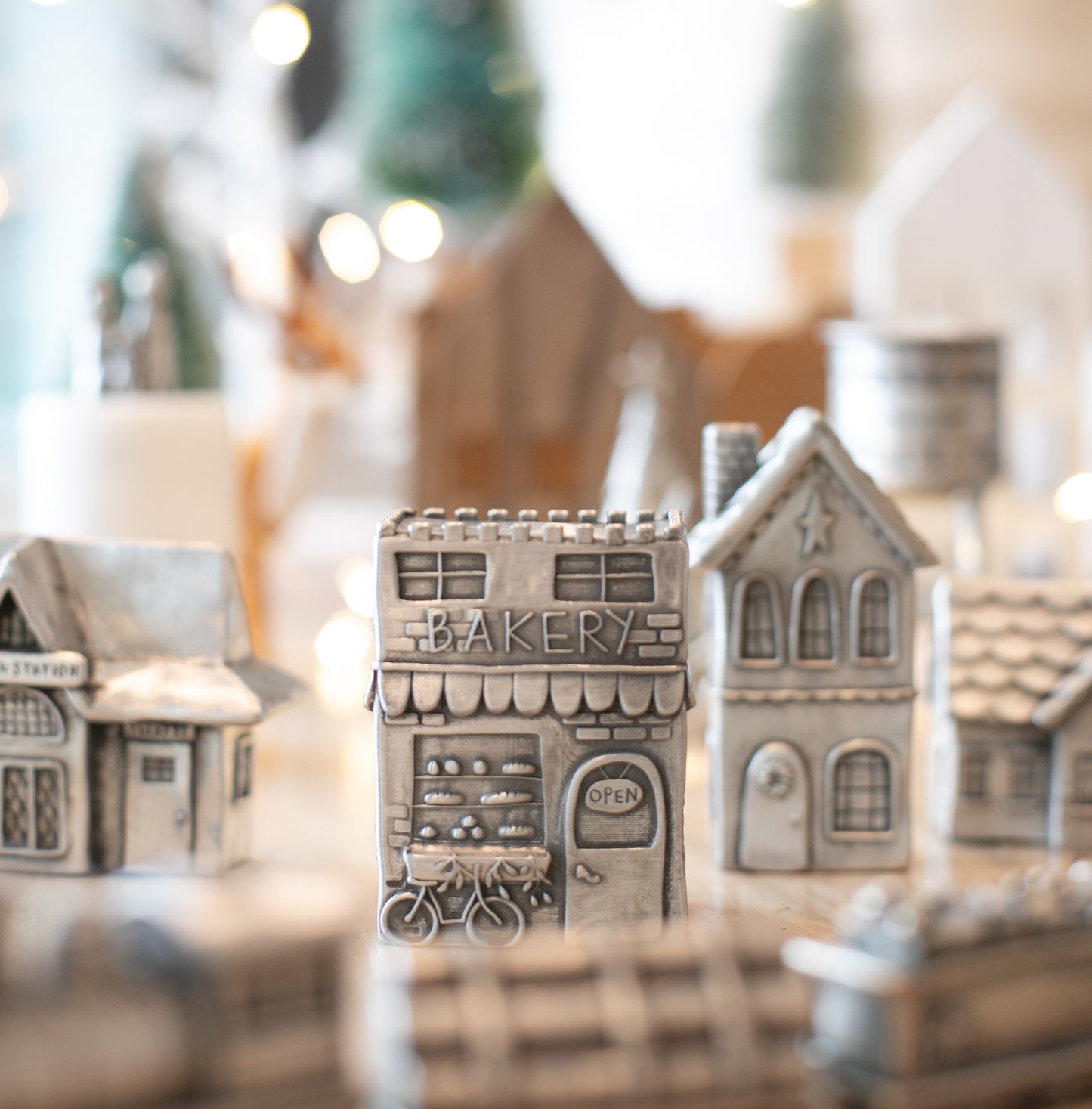 Bakery Winter Wonderland Village add-on (Pewter)