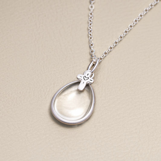 Clear and Bright Cross Necklace (Sterling Silver)