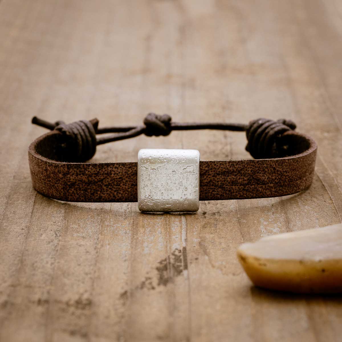 Equitable Bracelet (Brown)