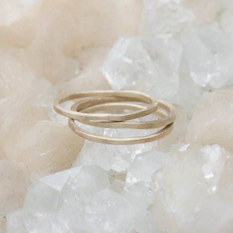 Lisa Leonard Rings Skinny Stacking Ring (10K Solid Gold) – Lisa Leonard Designs