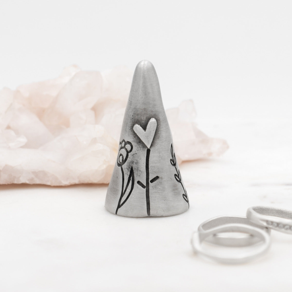 Love Is Everywhere Ring Holder (Pewter)