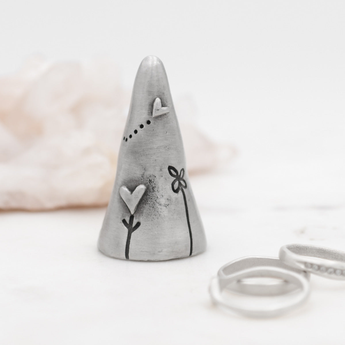 Love Is Everywhere Ring Holder (Pewter)
