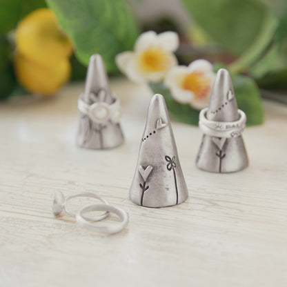 Love Is Everywhere Ring Holder (Pewter)