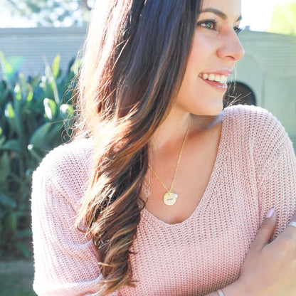 Beloved Name Disc Necklace (14K Solid Gold)