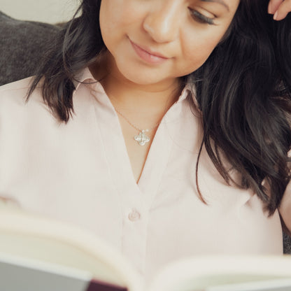 Shining Light Cross Necklace (Sterling Silver)