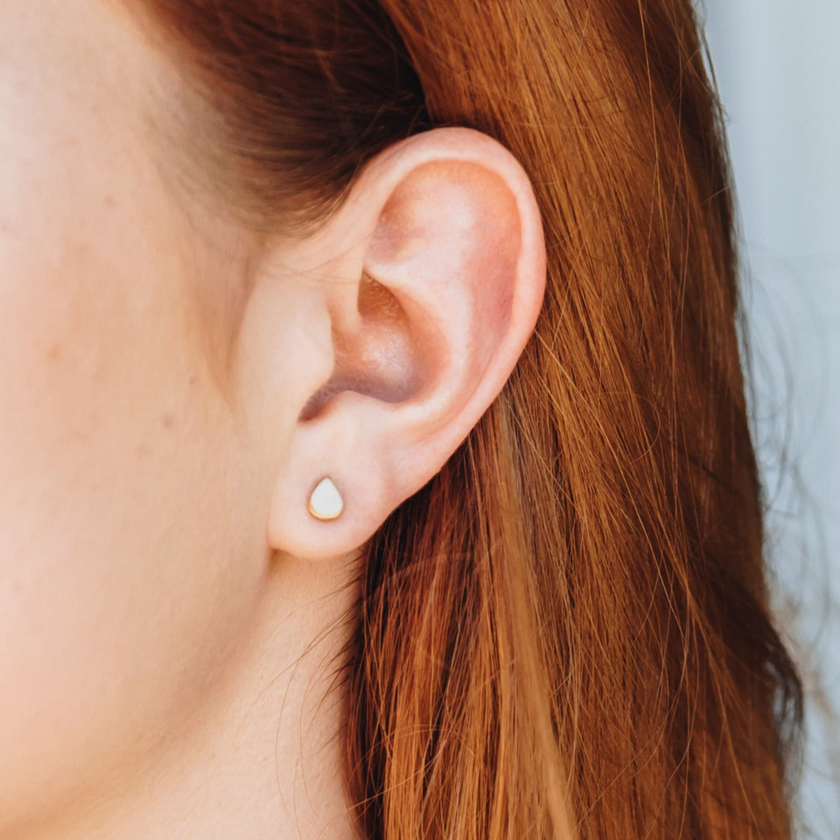 Raindrop Stud Earrings (14K Solid Gold)