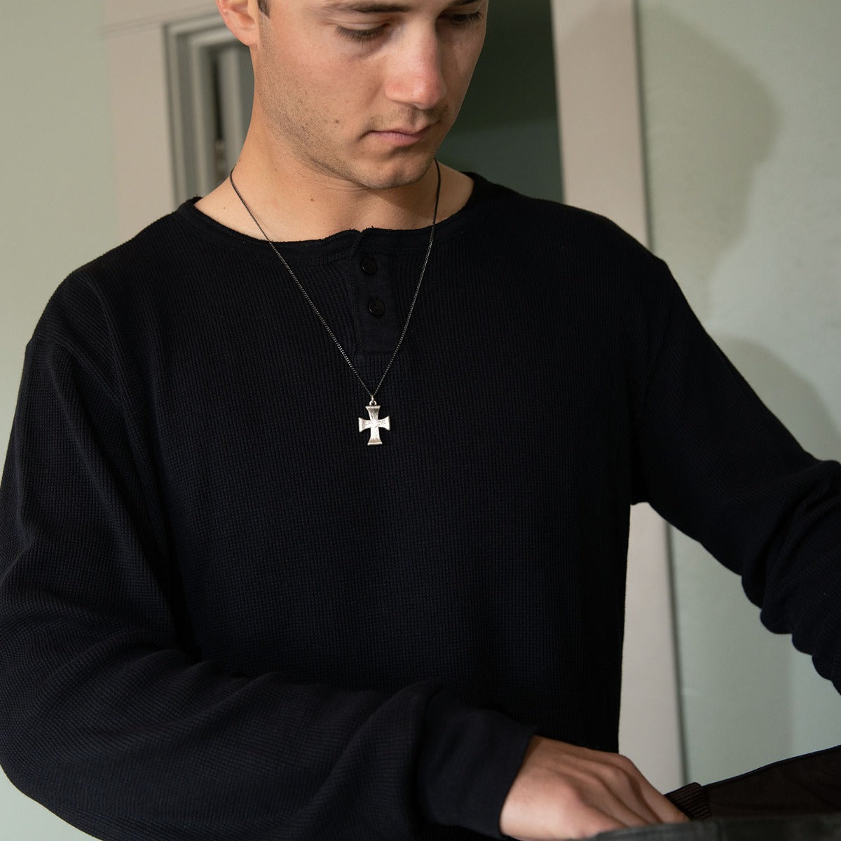 Flourish Cross Necklace (Sterling Silver)