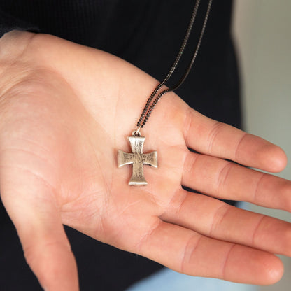 Flourish Cross Necklace (Sterling Silver)